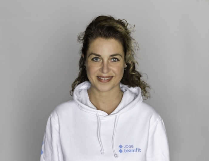 01 Désirée Holstege - JOGG-Teamfit portretfoto.jpg